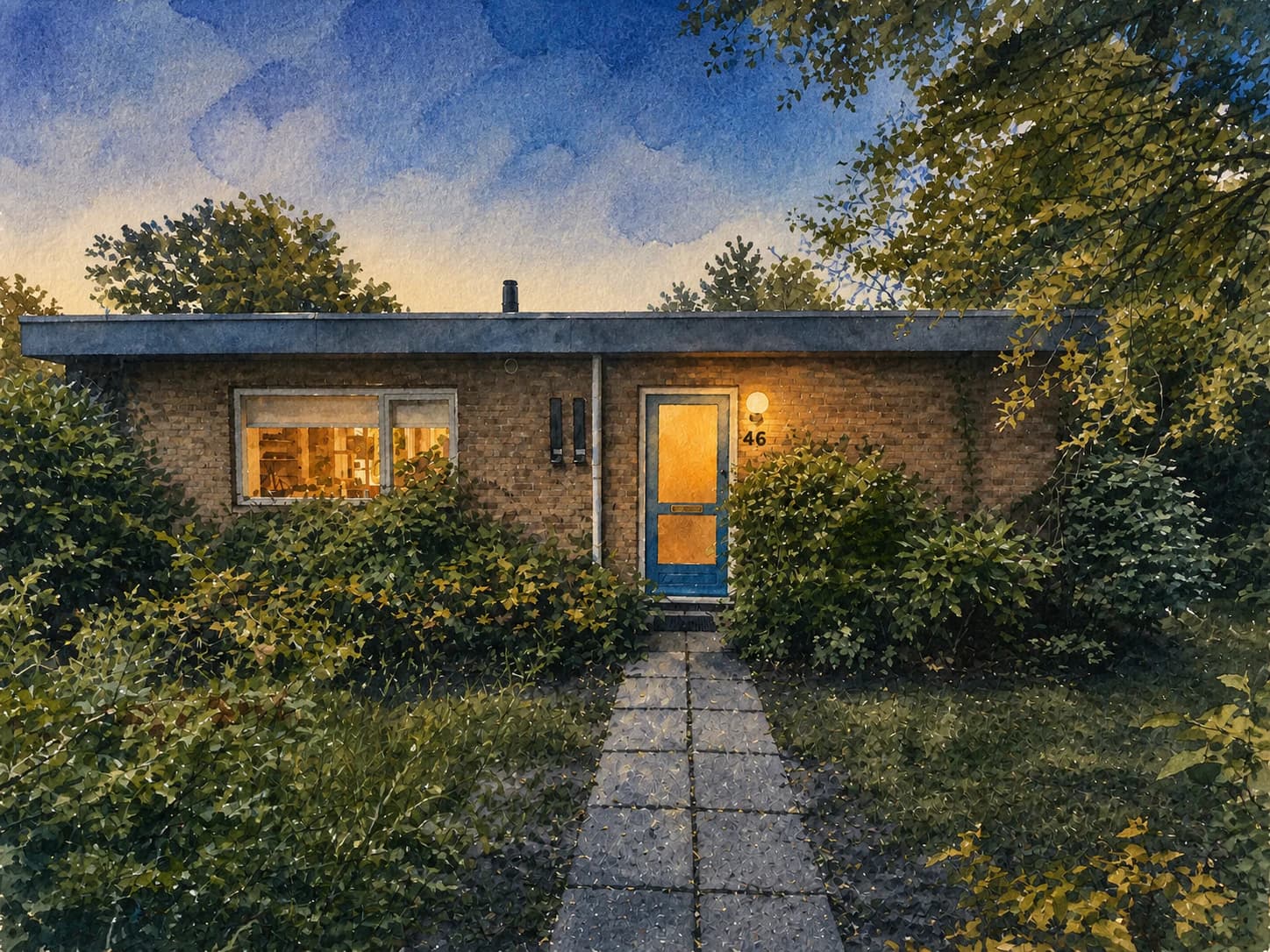 De entree van Oosterpark 46 bij het vallen van de avond, met een verlicht raam en een verlichte voordeur